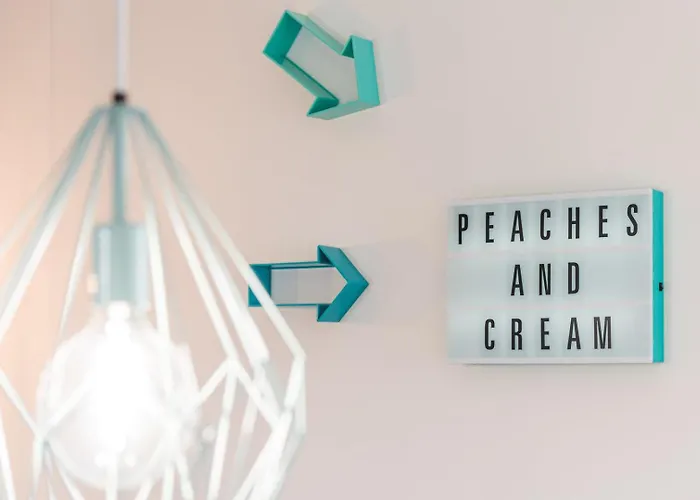 Guestready - Peaches & Cream *